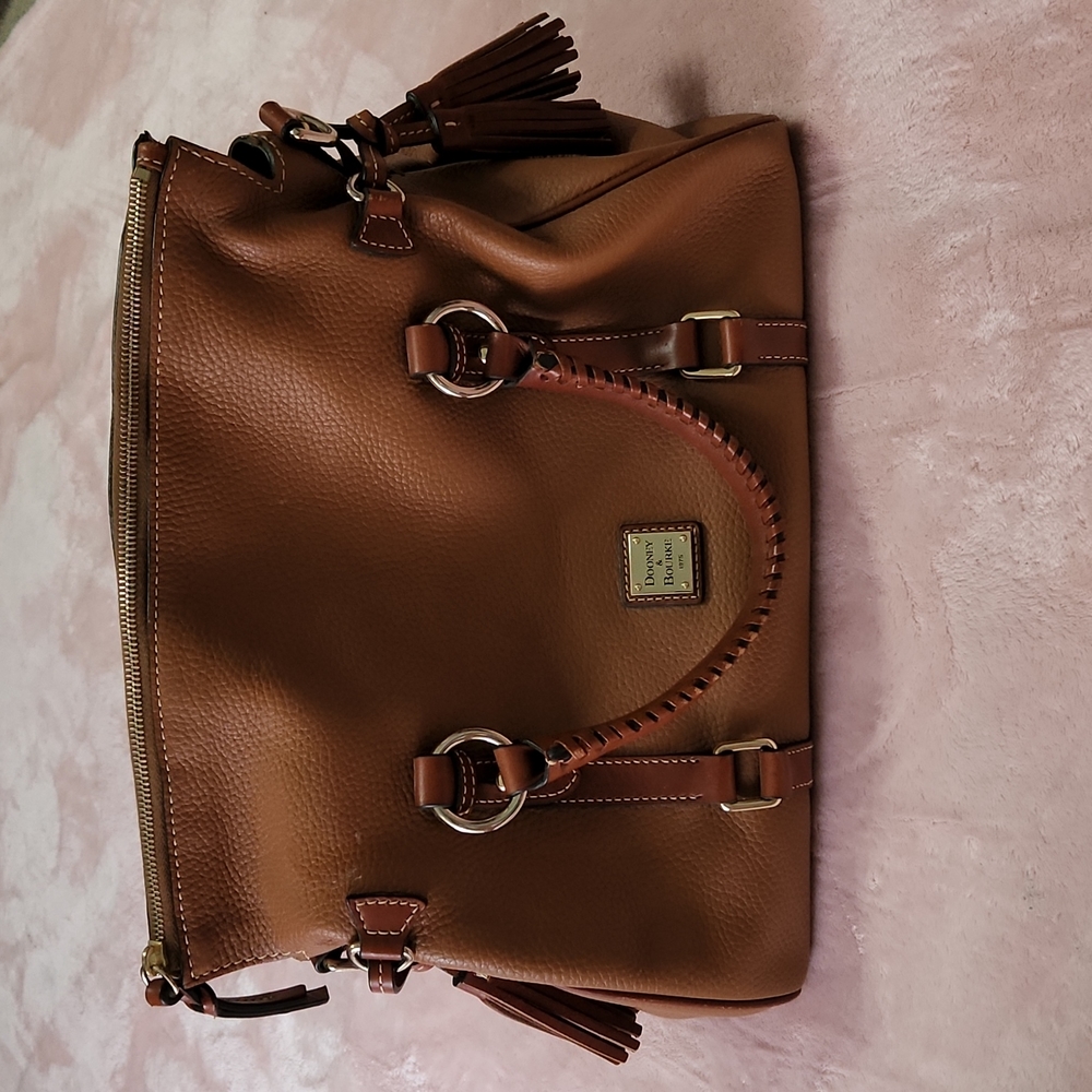 Dooney & Bourke Medium size Handbag